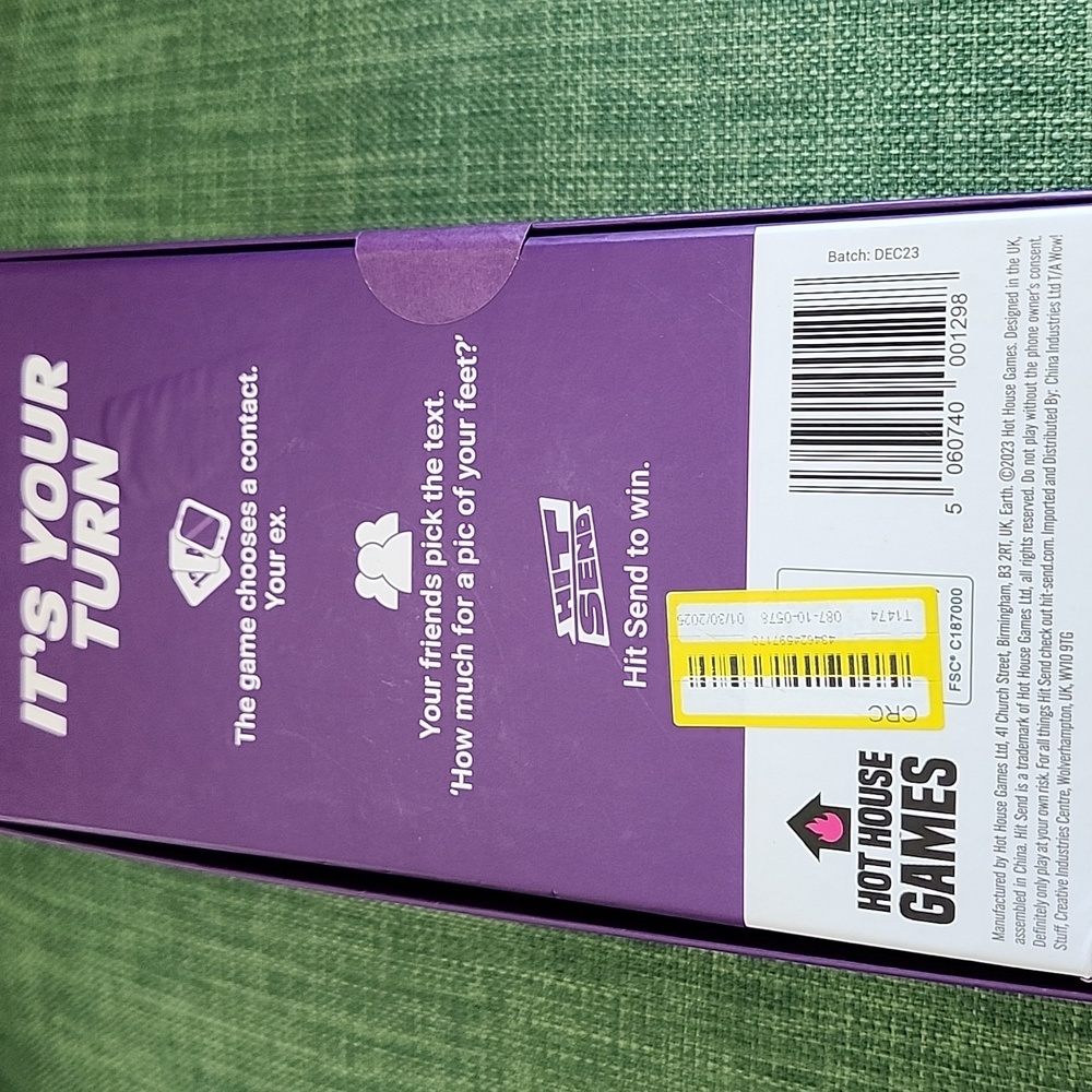 Hit Send Texting Card Game - Picture 3 of 12